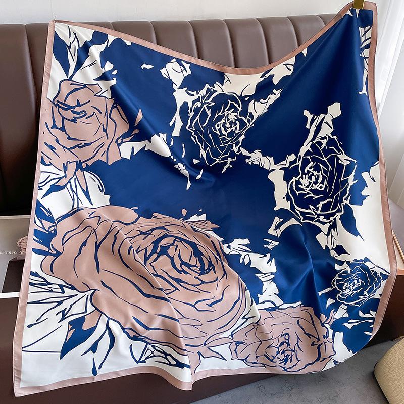 New Printed Floral Fashion Scarf Scarf with Shawls Fashionable Shawls Thin Warm Sunscreen Scarf for Women