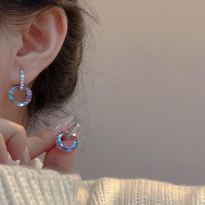 Шикарные серьги-кольца с кристаллами и цирконами Fantasy: Стильный, универсальный и изысканный дизайн