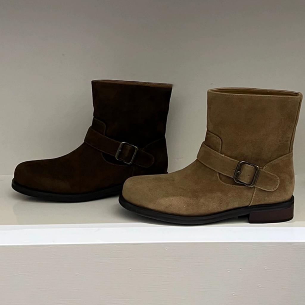 Версия из овчины~ ретро замшевые матовые с круглым носком на толстом каблуке с ремешком и пряжкой короткие ботинки женские 2025 ковбойские ботинки в западном стиле ботинки Мартин