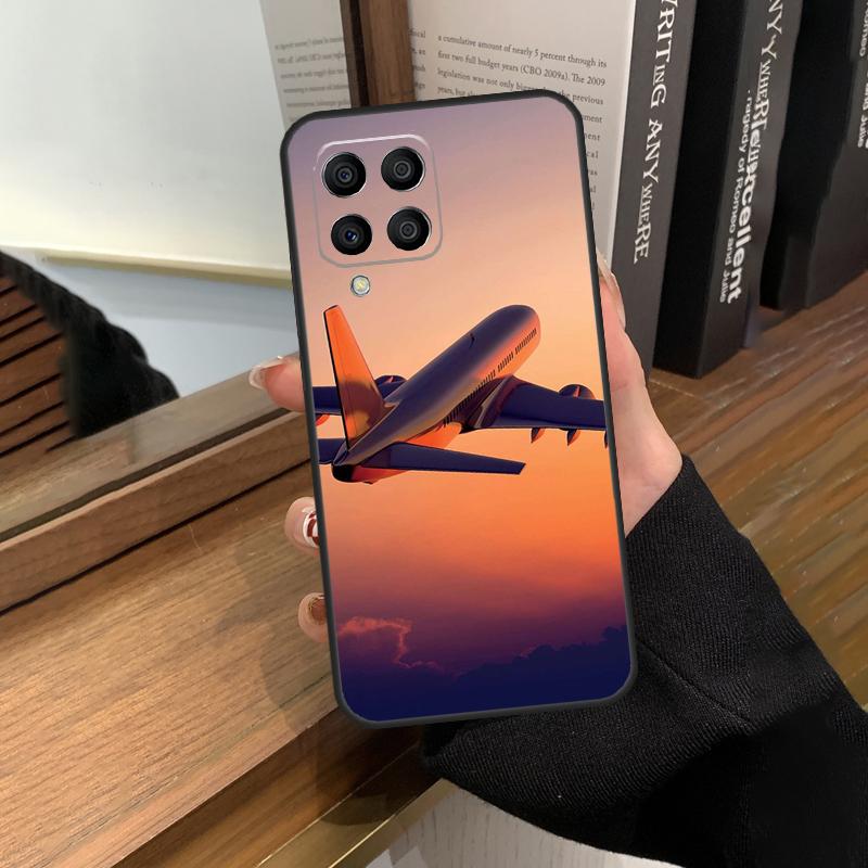 Чехол для телефона Samsung Galaxy M13 M23 M33 M53 M21 M31 M51 M30s M20 M12 M32 M52 M14 M34 M54 с изображением самолета