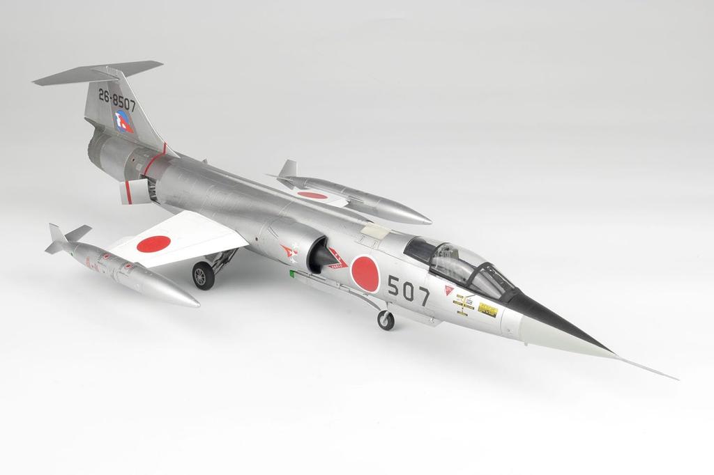 PLATZ Масштаб 1/48 Силы самообороны Японии F-104J Starfighter "Glory" Соревнование по воздушному бою 1980 205-я эскадрилья Пластиковая модель AE-41 (Самолет)