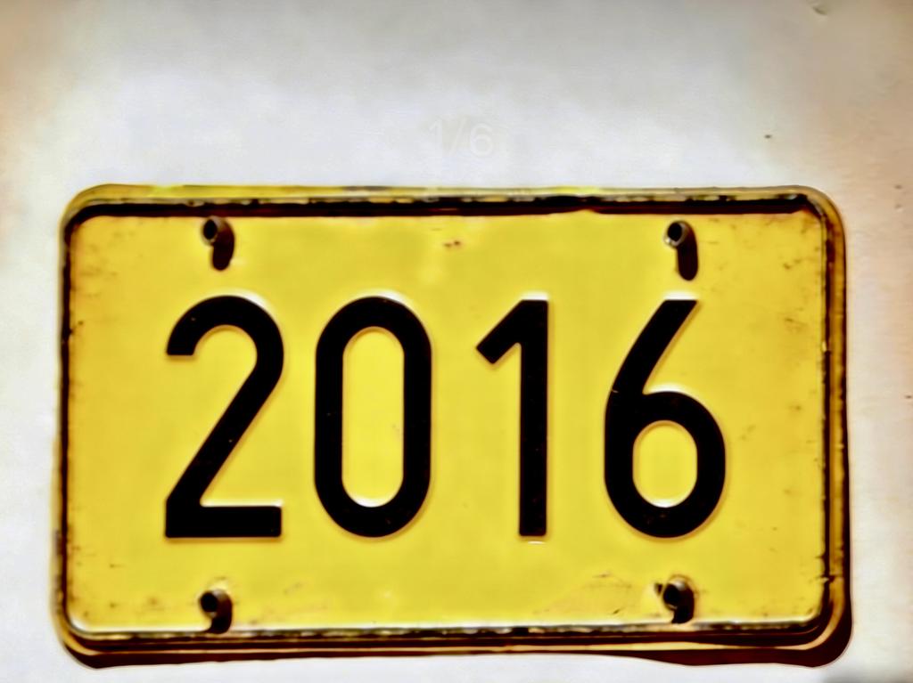 Vintage s Year Number Retro Yellow License Plate Pattern Aluminum Metal Painting High Definition Clear Print Bend Resistant