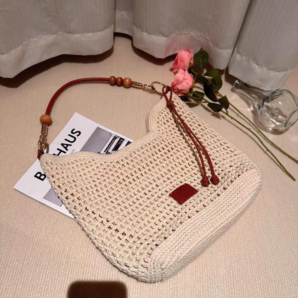 2025 Новые плетеные женские сумки Большая вместимость Сумка-тоут Пляжная вязаная сумка через плечо для женщин Плетеная из соломы сумка для покупок с украшением