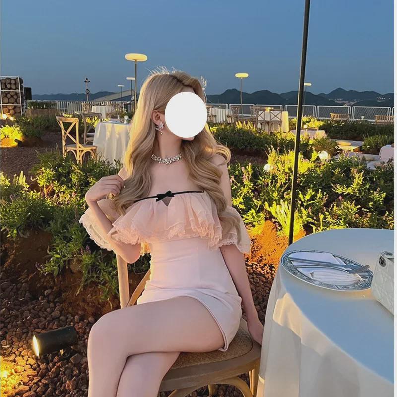 Розовое платье на одно плечо с оборками и тонкими бедрами для дня рождения