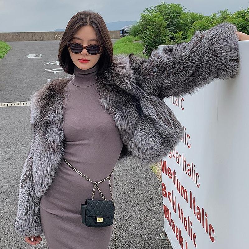 Новое зимнее пальто из искусственного лисьего меха, женское короткое благородное модное маленькое меховое пальто из чернобурой лисы