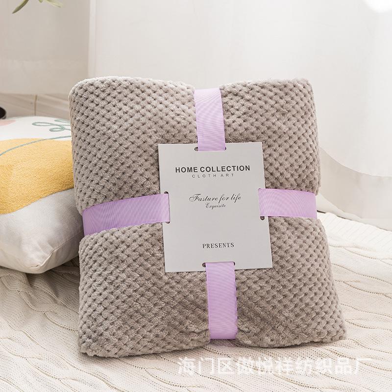 Class A Thick Merbau Winter Flannel Blanket - Nap, Sofa, or Air Conditioning Blanket - Perfect Gift.