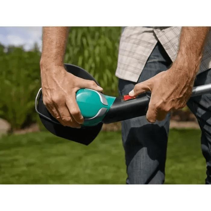 [Produit neuf - emballage abîmé] Coupe-bordures Bosch ART 27, 450W, diamètre de coupe de 27cm