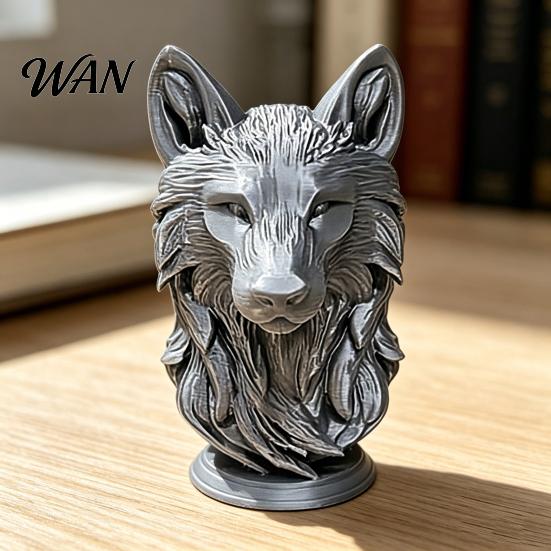 Animal Head Sculpture 3D Printed Wolf Figurine, Realistic Statue with Round Desktop Ornament Base, Wild for Home Office Bookshelf Decor PLA Figurine