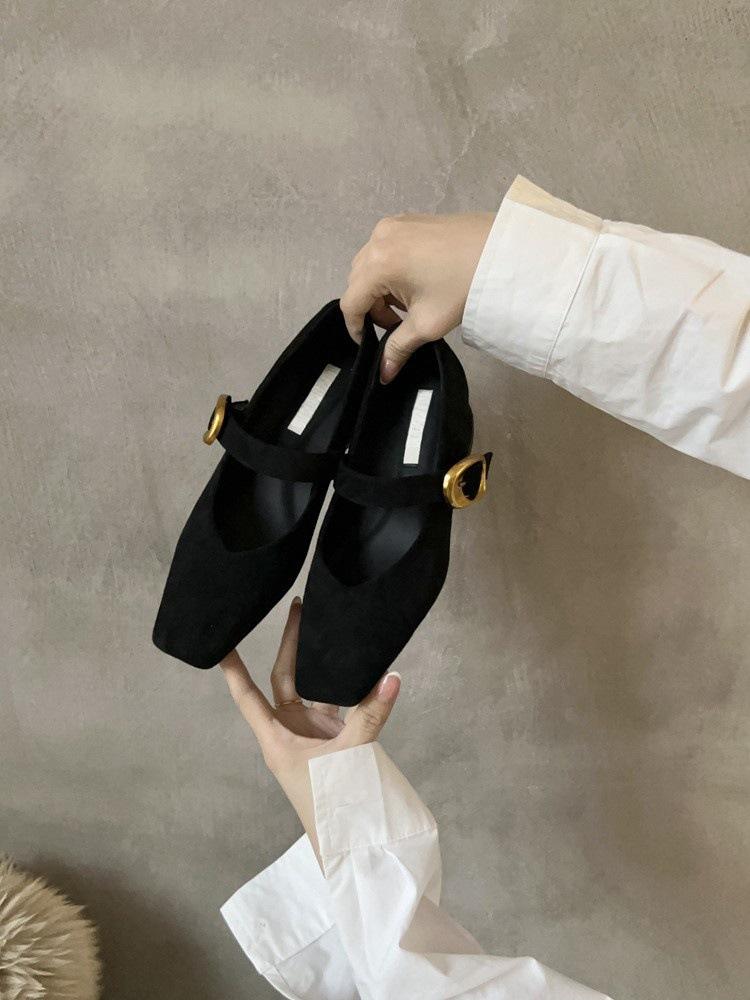 Французские туфли в стиле ретро с юбкой и квадратной головкой, женские туфли Мэри Джейн, весна-осень 2024, новые туфли позднего вечера, легкий толстый каблук, одинарные туфли