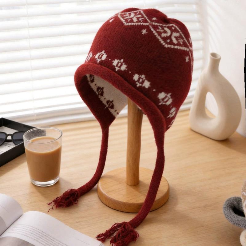Fair Island knitted hat women's autumn and winter warm ear protection wool hat shows small face versatile big head circumference Lei Feng hat
