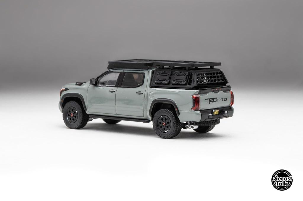 FREESTYLE GCD Scale Toyota Tundra TRD PRO Lunar Rock Кастомная модель DiecastTalk Багажник на крышу 1/64 (Включает и Аксессуары) DTG0023-LR