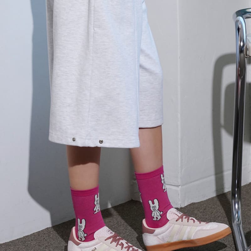 STUDIO SOCKSTOP OOSS Dragon Palace Rabbit All-Over Pattern Socks Pink