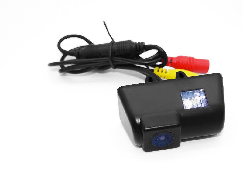 Ford Mondeo Zhi Sheng Интегрированная камера заднего вида - CCD Фокус при парковке