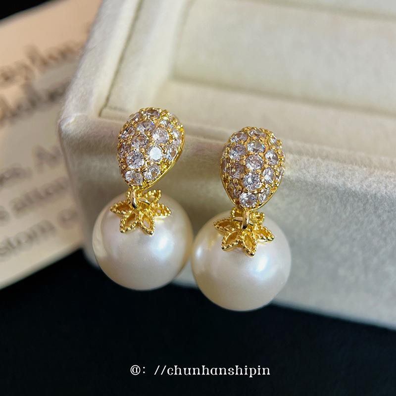 Douyin water drop pearl earclip without ear hole mosquito coil disc copper zircon fashion versatile earrings women's earrings