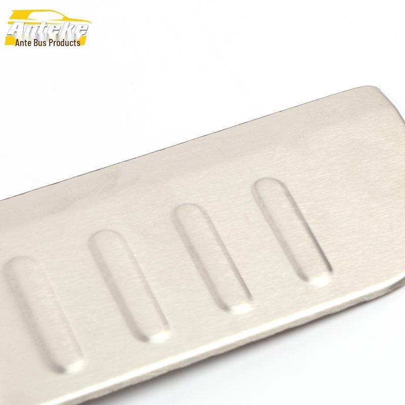 Roewe 350 Rear Bright Strip Stainless Steel Trunk Protector