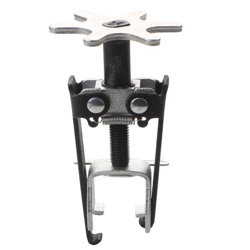 Инструмент для сжатия пружин клапанов и снятия сальников — плоскогубцы без разборки