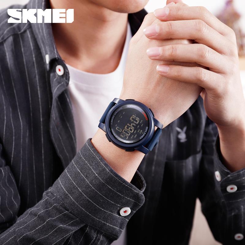 Moment Beauty Многофункциональный спортивный шагомер для мальчиков Водонепроницаемый модный обратный отсчет для студентов Светодиодные электронные часы