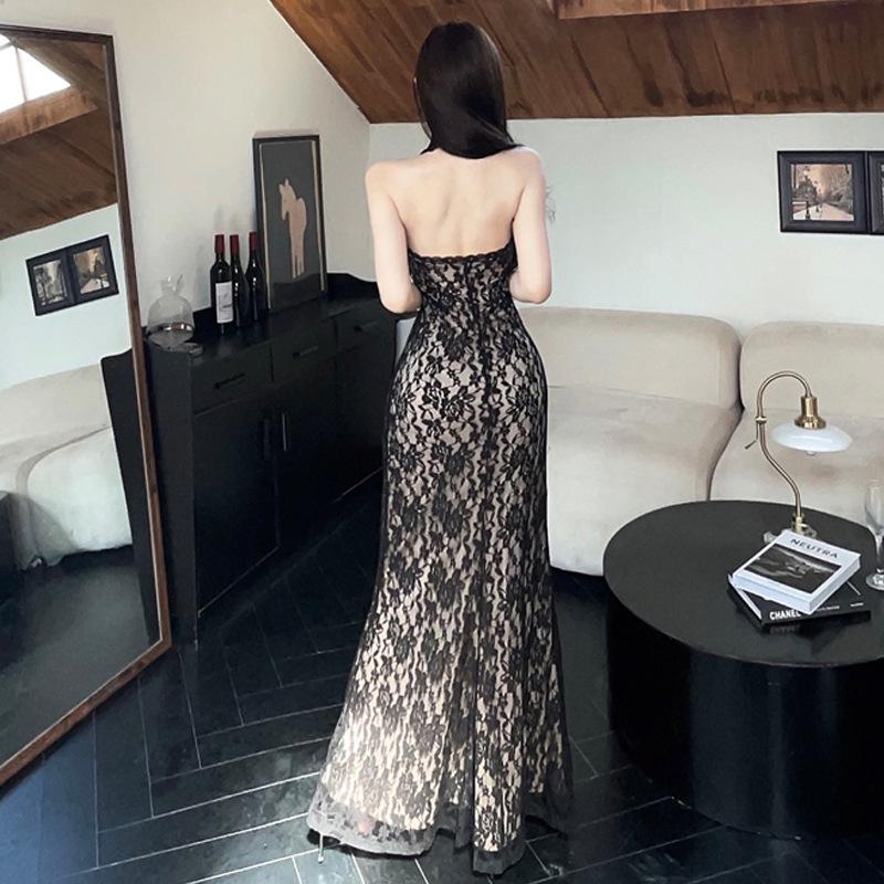 Платье Pure Desire с вырезом на шее, кружевом и цветком, высокой талией и разрезом