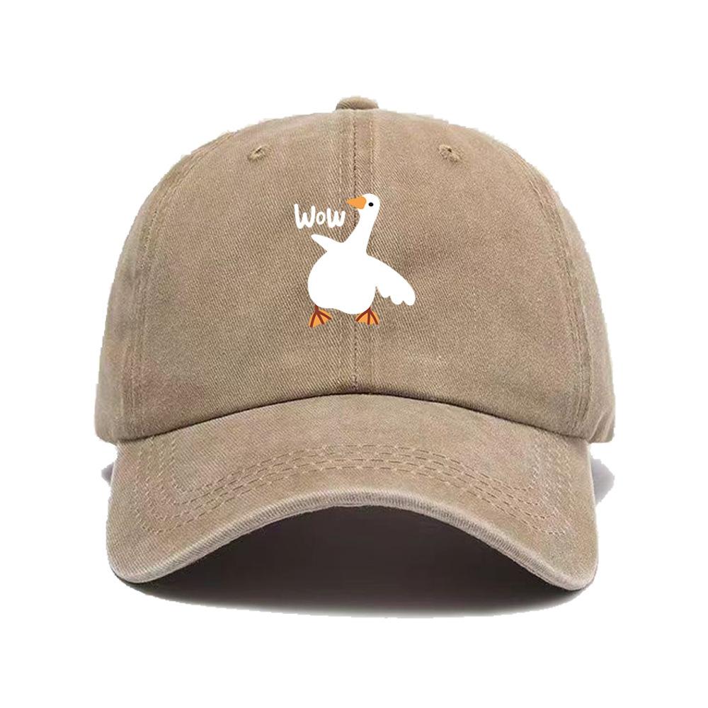 Big Goose Cute Printed Baseball Hat, Suitable for Both Men and Women, Off Screen Travel Duck Tongue Hat, Travel Equipment