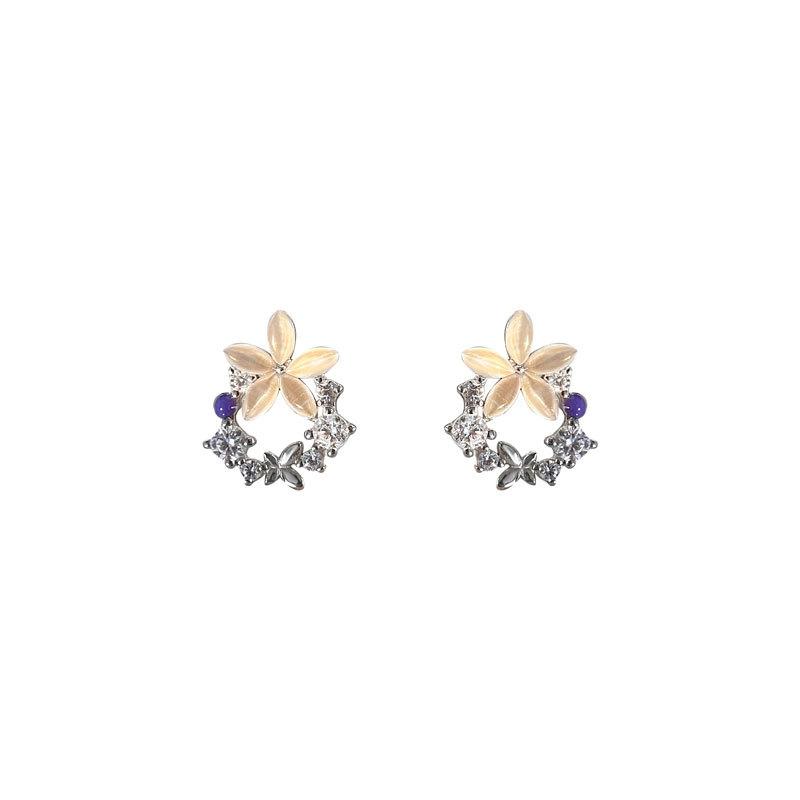 Серьги в виде венка из свежих цветов In The Forest Sweet Summer Earrings