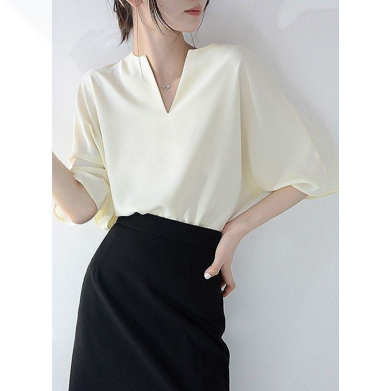 Классическая однотонная офисная блузка свободного кроя для женщин, новая летняя с V-образным вырезом, универсальная, с рукавом до локтя, шифоновый пуловер, удобная рубашка 2023