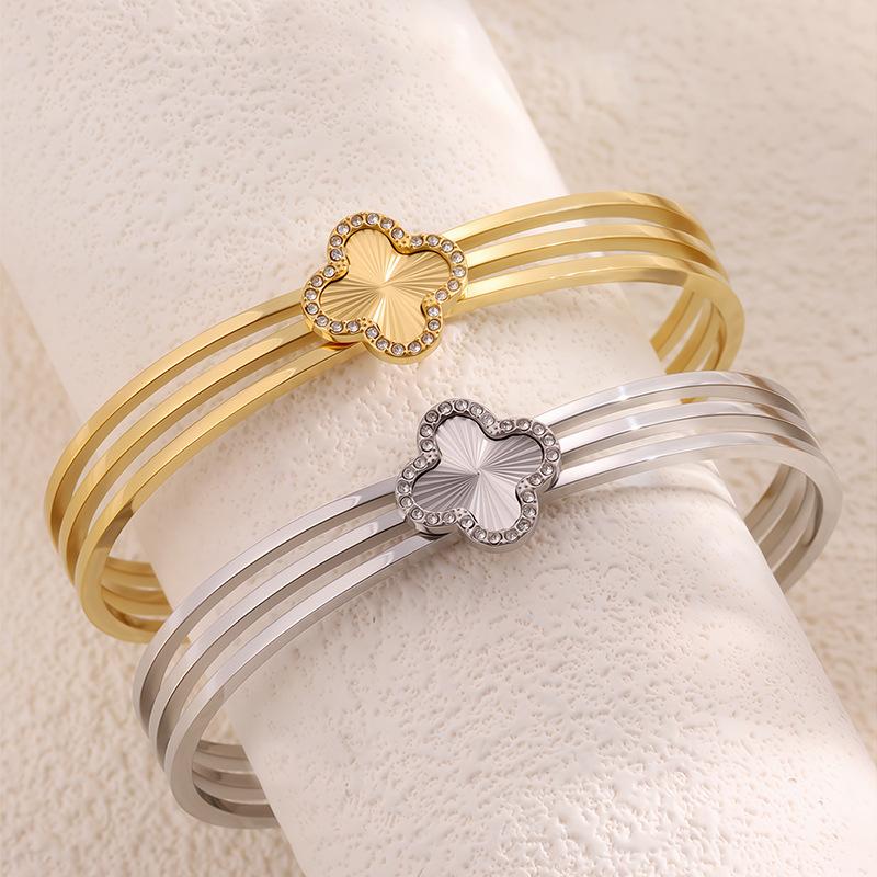 New Titanium Steel Four-leaf Clover Women's High-end Open Bracelet