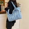 Модный тренд Джинсовая сумка с принтом алфавита Весна 2025 Новая текстурированная повседневная сумка-тоут Сумка через плечо