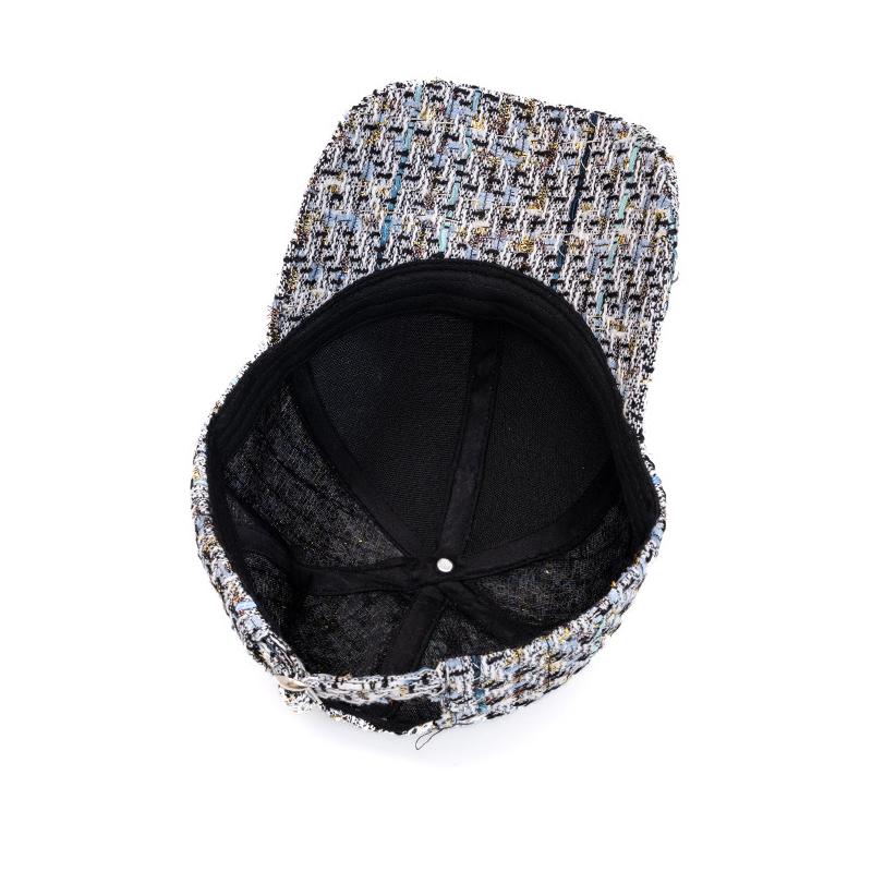 Осенне-зимняя бейсболка женская вязаная шапка