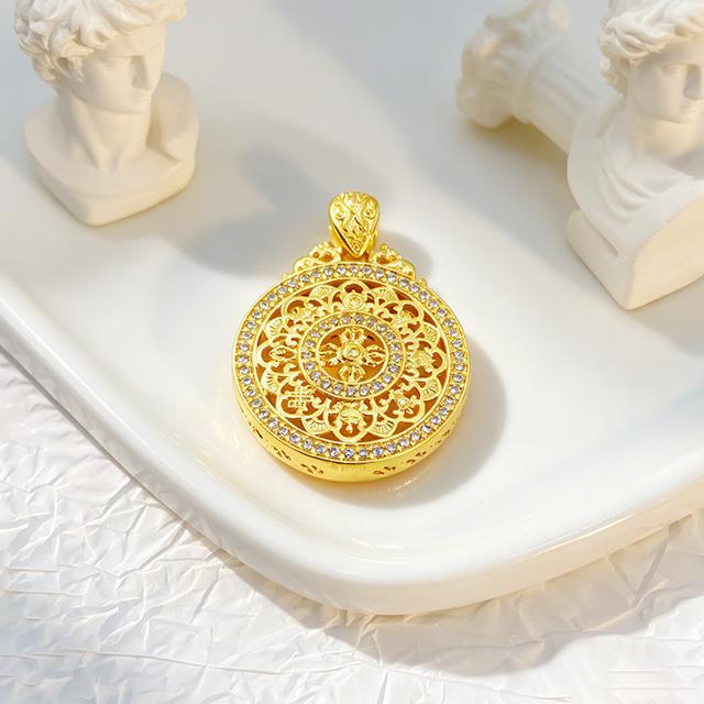 Inlaid Fortune Vajra Compass PendanChinese Brand Jewelry Manufacturer Eco-friendly Cyanide-Free Gold Plating Technologyt DZ716