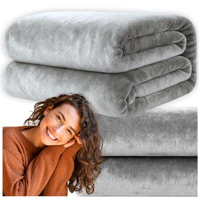 Blanket Bedspread 200x220 Plain Warm Green Gift Birthday More&Deco