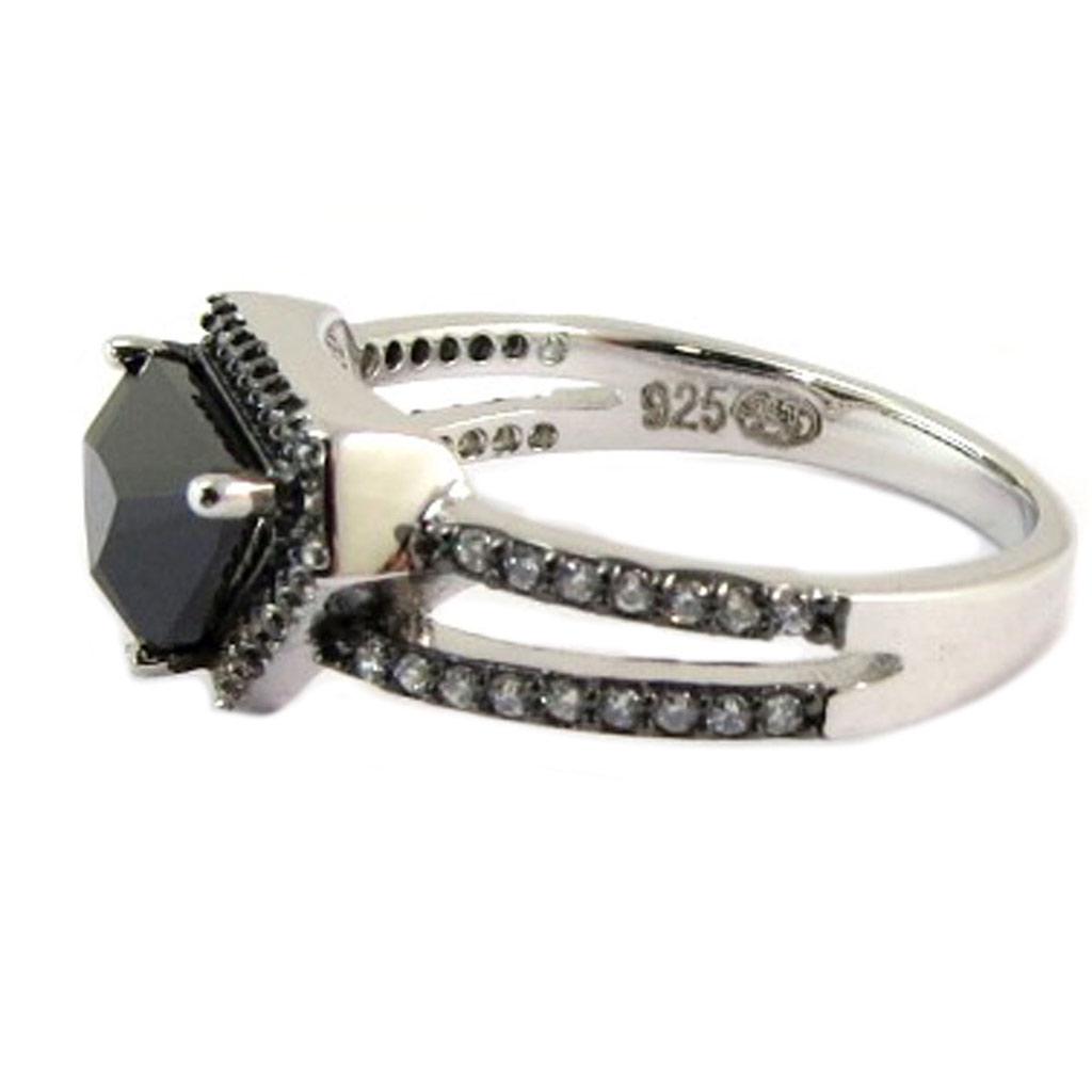 Серебряное кольцо "Сапфо" черно-серое - 12х6 мм