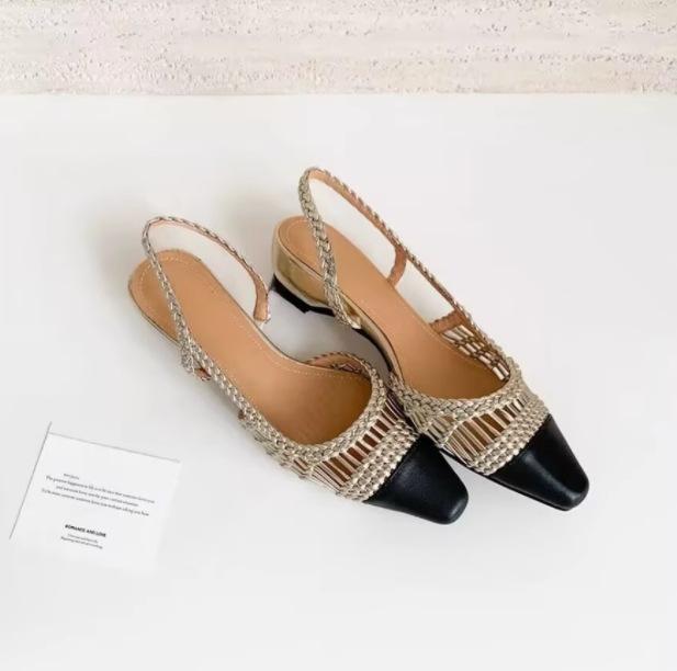 Sheepskin version~ French retro style square head color matching hollow woven sandals women's summer new rear strap bag head shoes