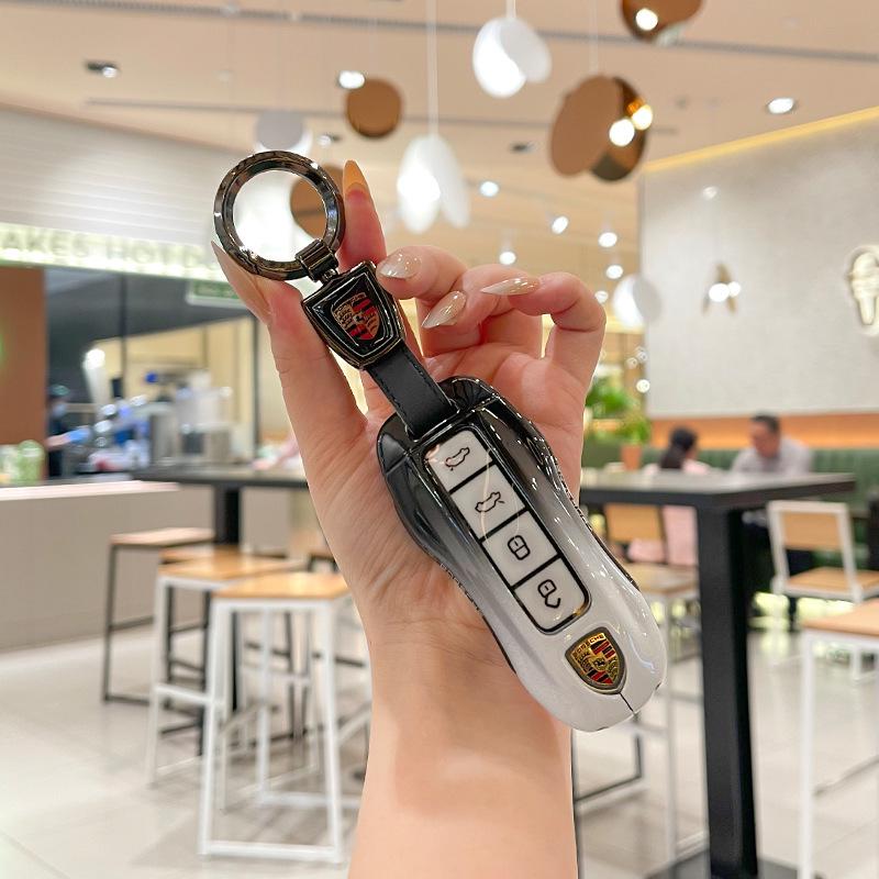 Compatible with Porsche key cases: Cayenne, Panamera, Macan, 911, 718, and Taycan.