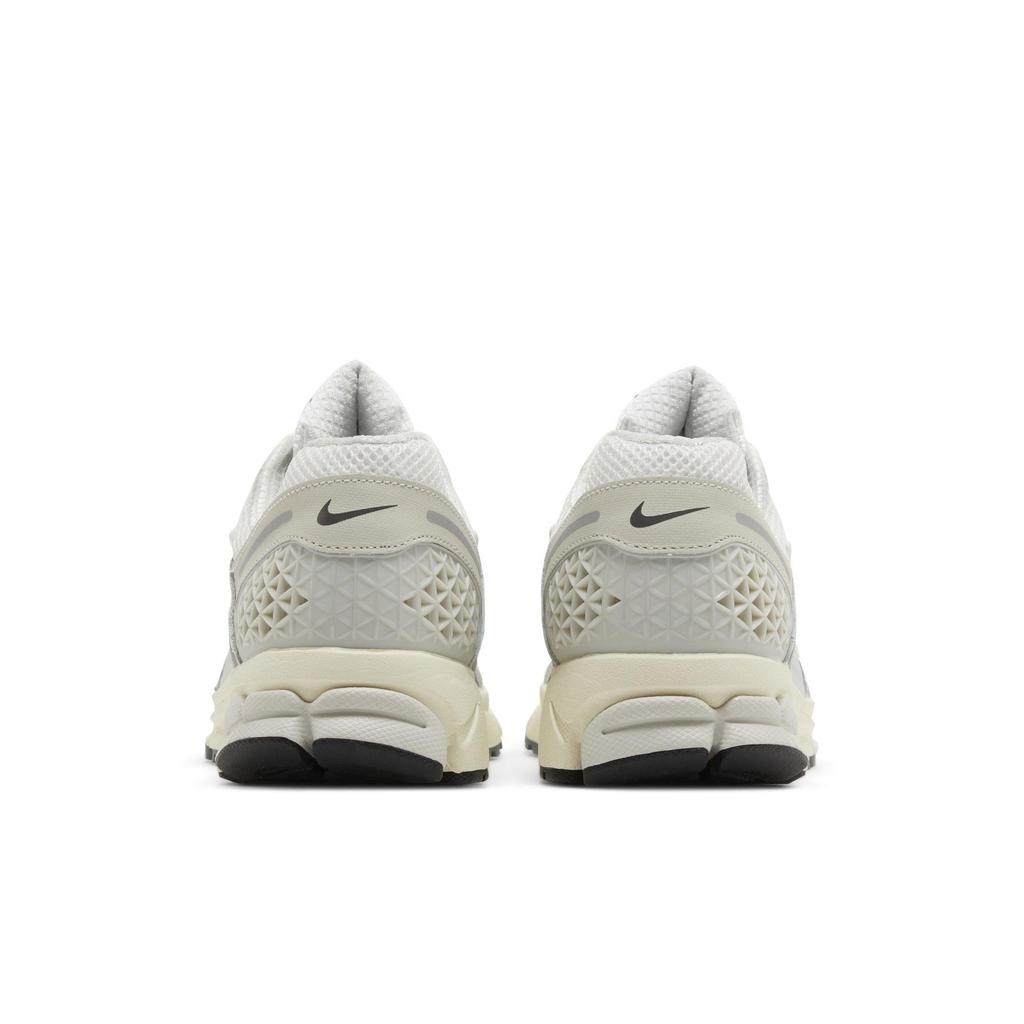 Nike Air Zoom Vomero 5 'Platinum Tint' (Unisex) Platinum Tint / Cashmere / Iron Grey / Photon Dust Running Shoes HF0731 007