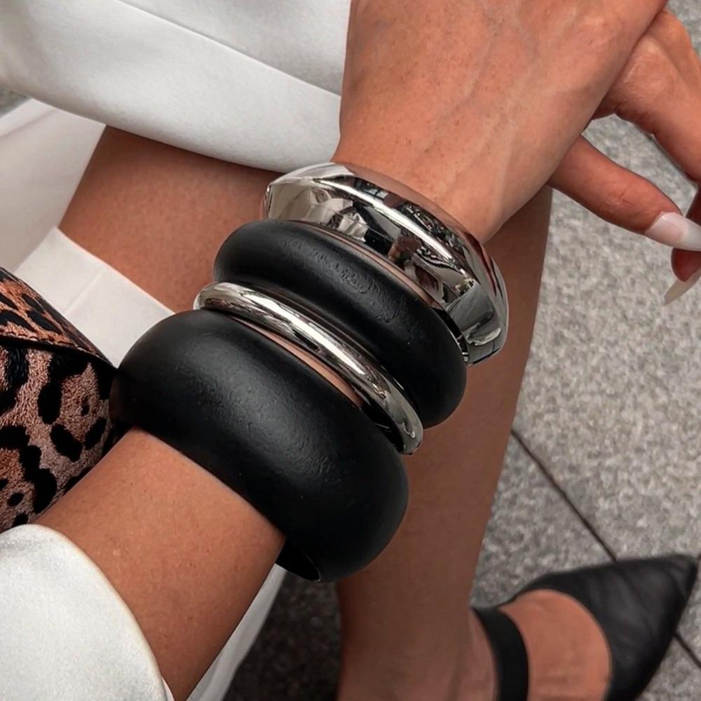 Hip Hop Exaggerate Bangles Fluorescent Green Wood Hand Ring Vintage Chunky Bracelets Women Girls