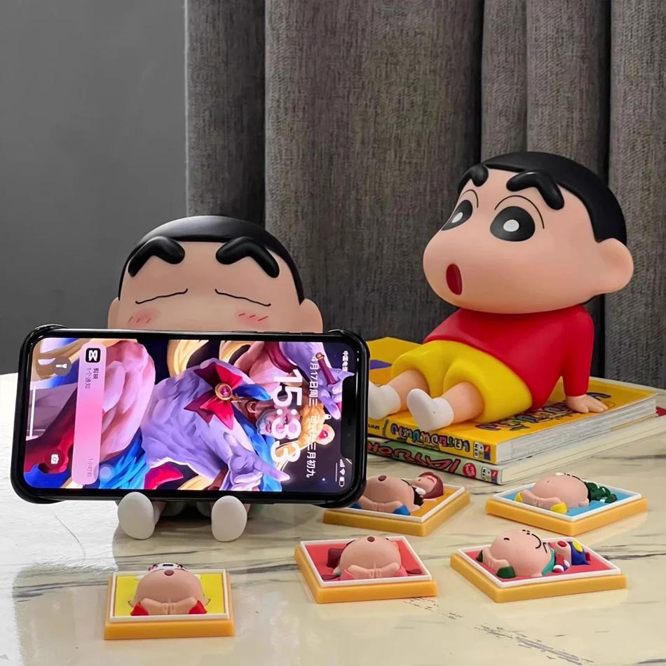 Crayon Shin-Chan Figures Phone Holder Kawaii Anime Desktop Ornaments Cartoon Watching TV Phone Support Cute Dolls Decorations