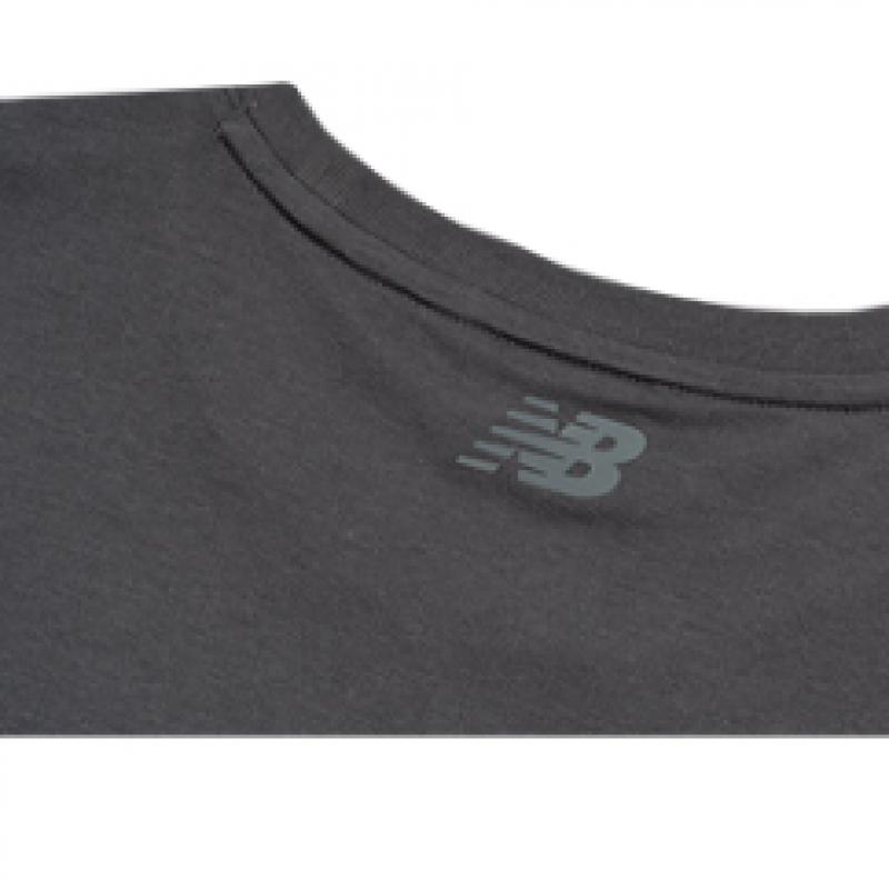 New Balance Женская базовая футболка с коротким рукавом NBNEF2W022 60