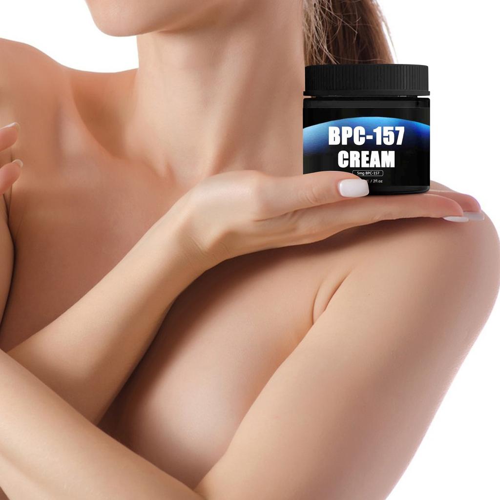 Успокаивающий увлажняющий крем глубоко питает, устраняет сухость и снимает дискомфорт, подходит для лица, спины и рук.