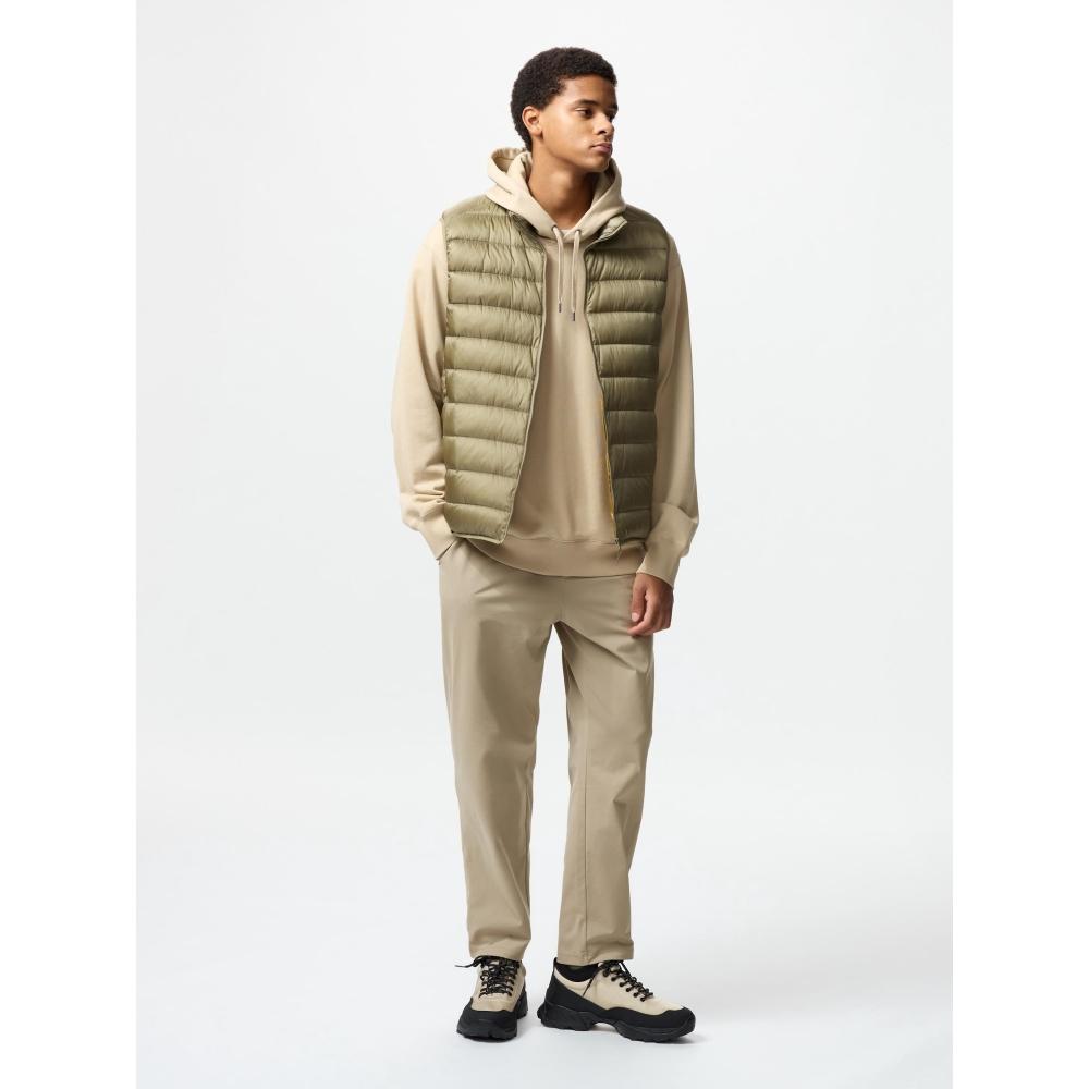 Uniqlo Брюки ультра-эластичные Active Tapered, длина штанины 65-71 см 