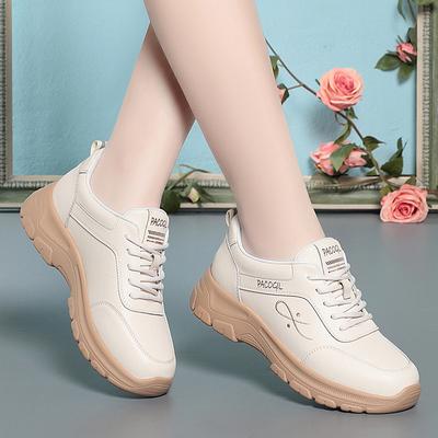 Повседневные кроссовки на толстой подошве для женщин Весна Осень Универсальные дорожные белые туфли для женщин среднего возраста Мягкая подошва Туфли для мам