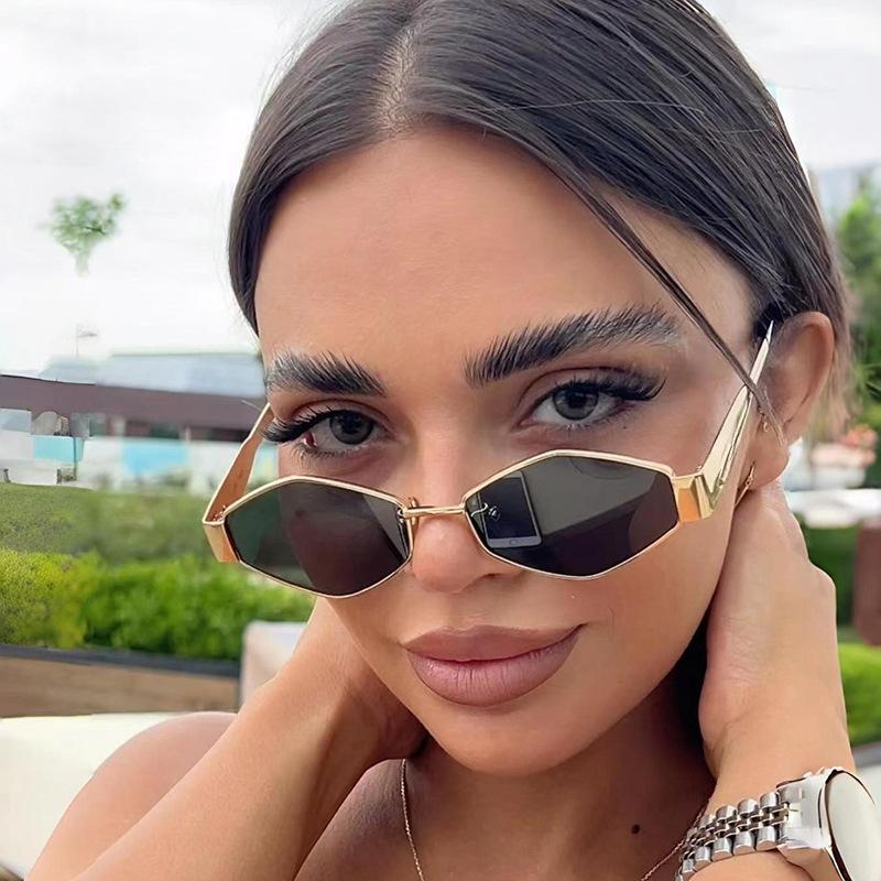 Модные полигональные женские солнцезащитные очки Винтажная ромбовидная металлическая оправа Панк-очки Уникальные линзы для женщин и мужчин
