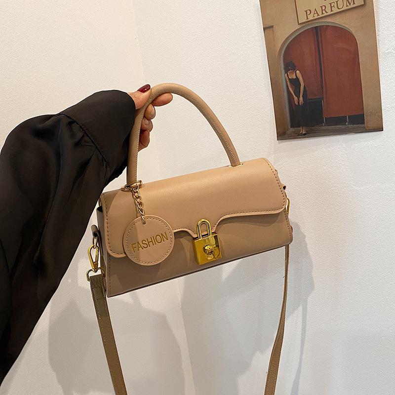 Women's Bags New Fashion Flap Underarm Bag Single Shoulder Crossbody Bag Ladies Small Square Purse and Handbags