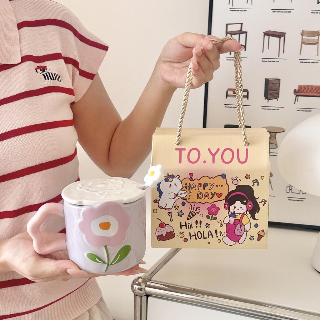 Керамическая кружка-стакан «Тюльпан» с крышкой, подарок для подруги, учителя на день рождения, практичный сувенир