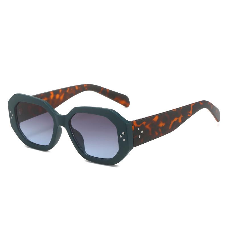 Модные солнцезащитные очки 2023 года с заклепками, полигональной квадратной формы - стиль колор-блок для женщин