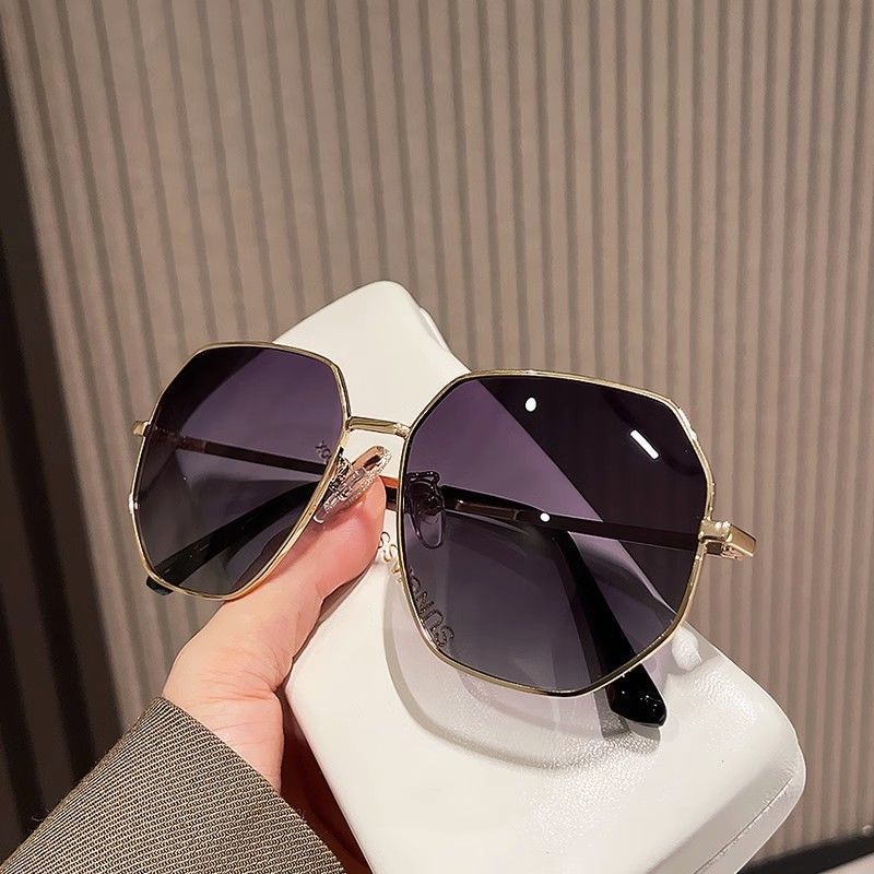 Transparent blue versatile sunglasses men's polygonal metal driving sunglasses tide seaside travel glasses women