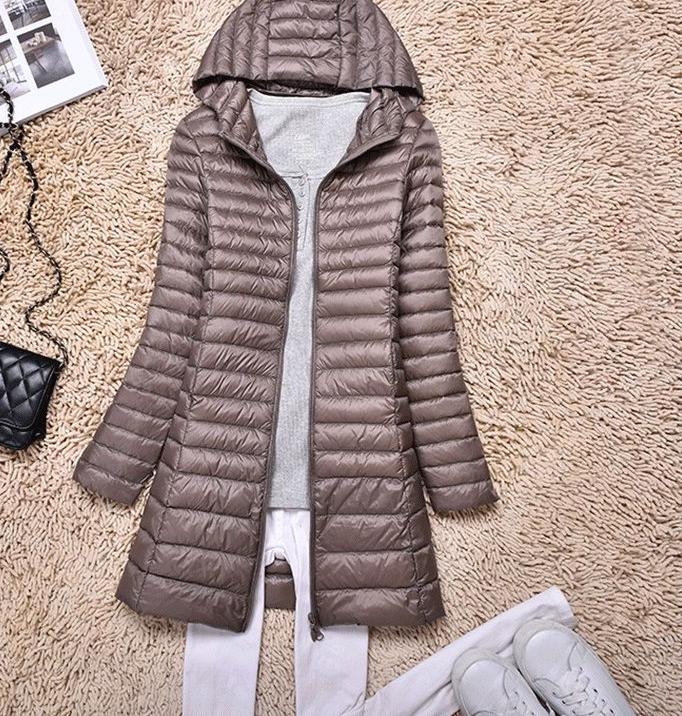 Осенне-зимнее модное длинное пуховое пальто больших размеров для мамы, куртка с капюшоном, однотонная одежда ярких цветов