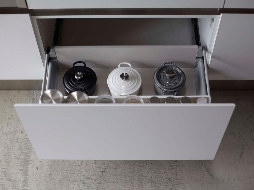 Yamazaki Tower Extendable x x Kitchen Spice Product 4490 Under-Sink Rack, Slim, White, Approx. W55.5-90 D12.5 H7.5cm, Rack, Rack, Under-Sink Storage,