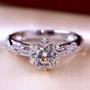 Fashion Elegant Dazzling Flower Ring For Women Classic CZ Zircon Anniversary Ring Delicated Crystal Wedding Engagement Rings