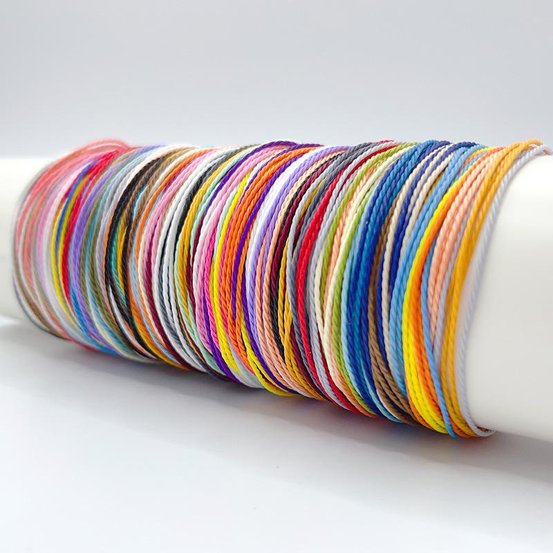 Разноцветный браслет дружбы из тайваньской вощеной нити