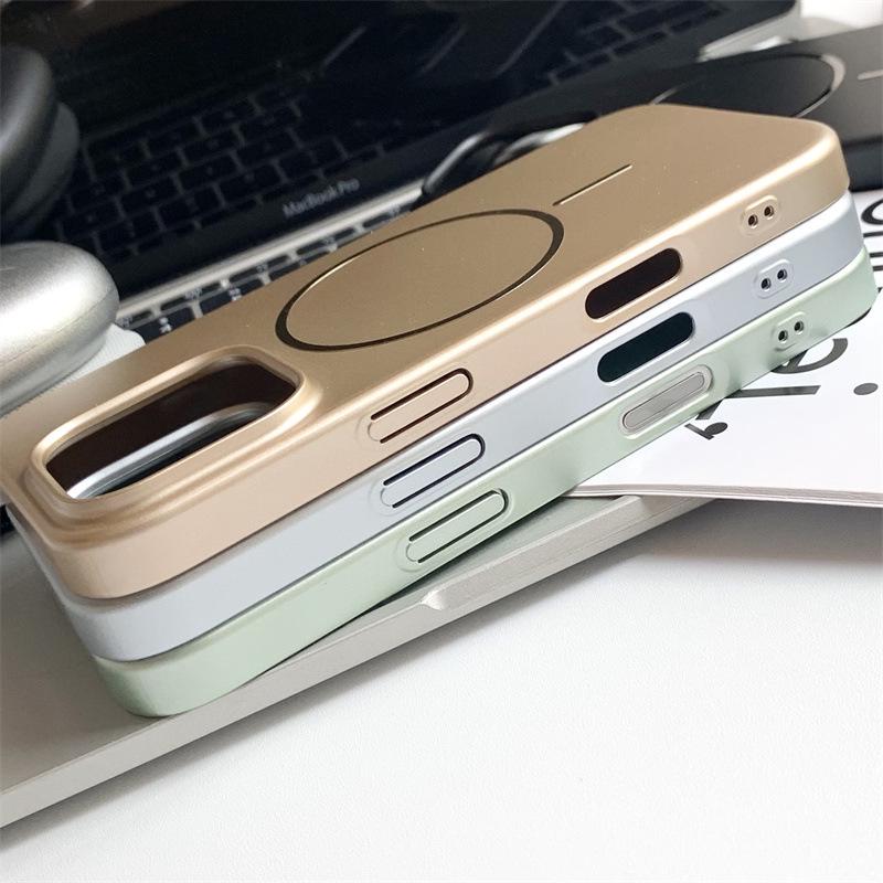 Магнитный металлический чехол для iPhone 17 Pro Max, совместимый с Apple iPhone 17/16/15/14